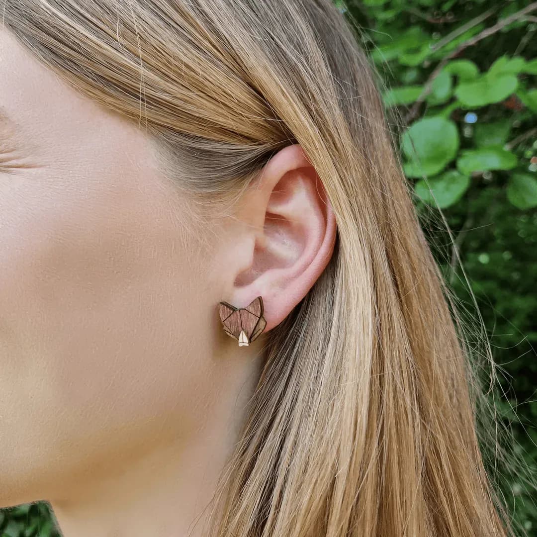 Nachhaltige Kleidung und Accessoires für den Alltag – bequem, modern, grün